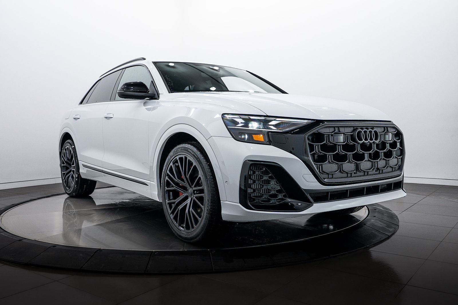 2026 Audi SQ8