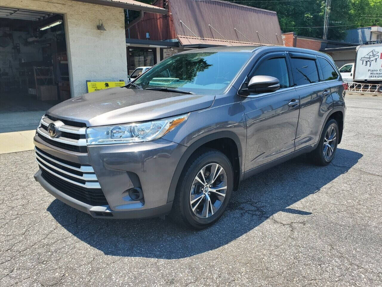 2018 TOYOTA Highlander