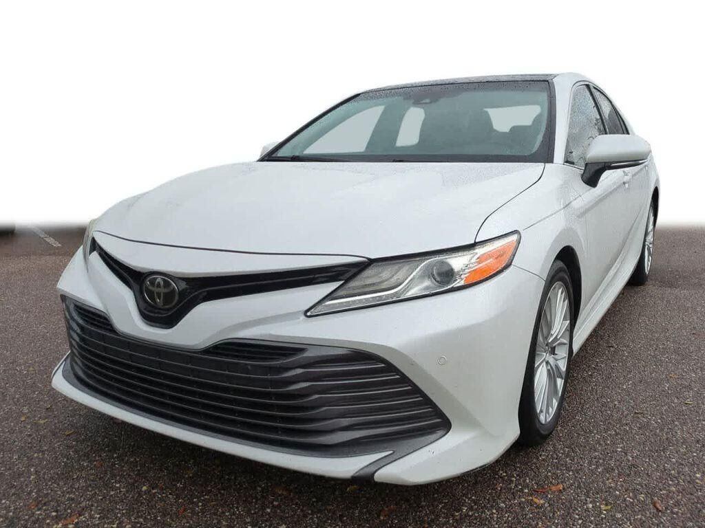 2018 TOYOTA Camry