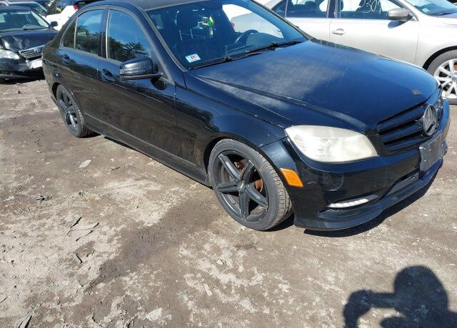 2011 MERCEDES-BENZ C-Class