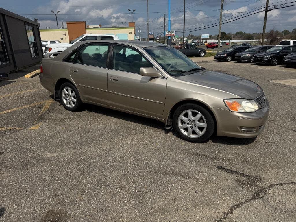 2004 TOYOTA Avalon