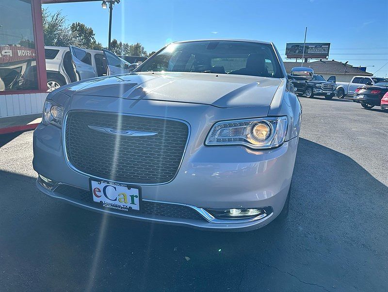 2020 CHRYSLER 300
