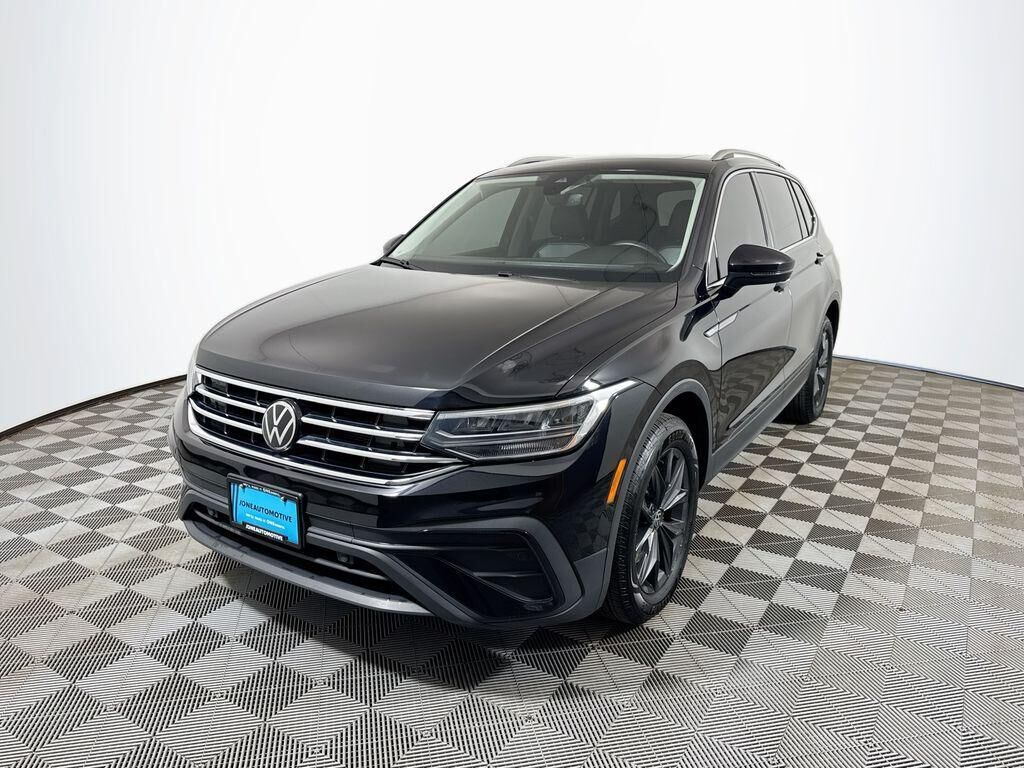 2024 VOLKSWAGEN Tiguan 4Motion