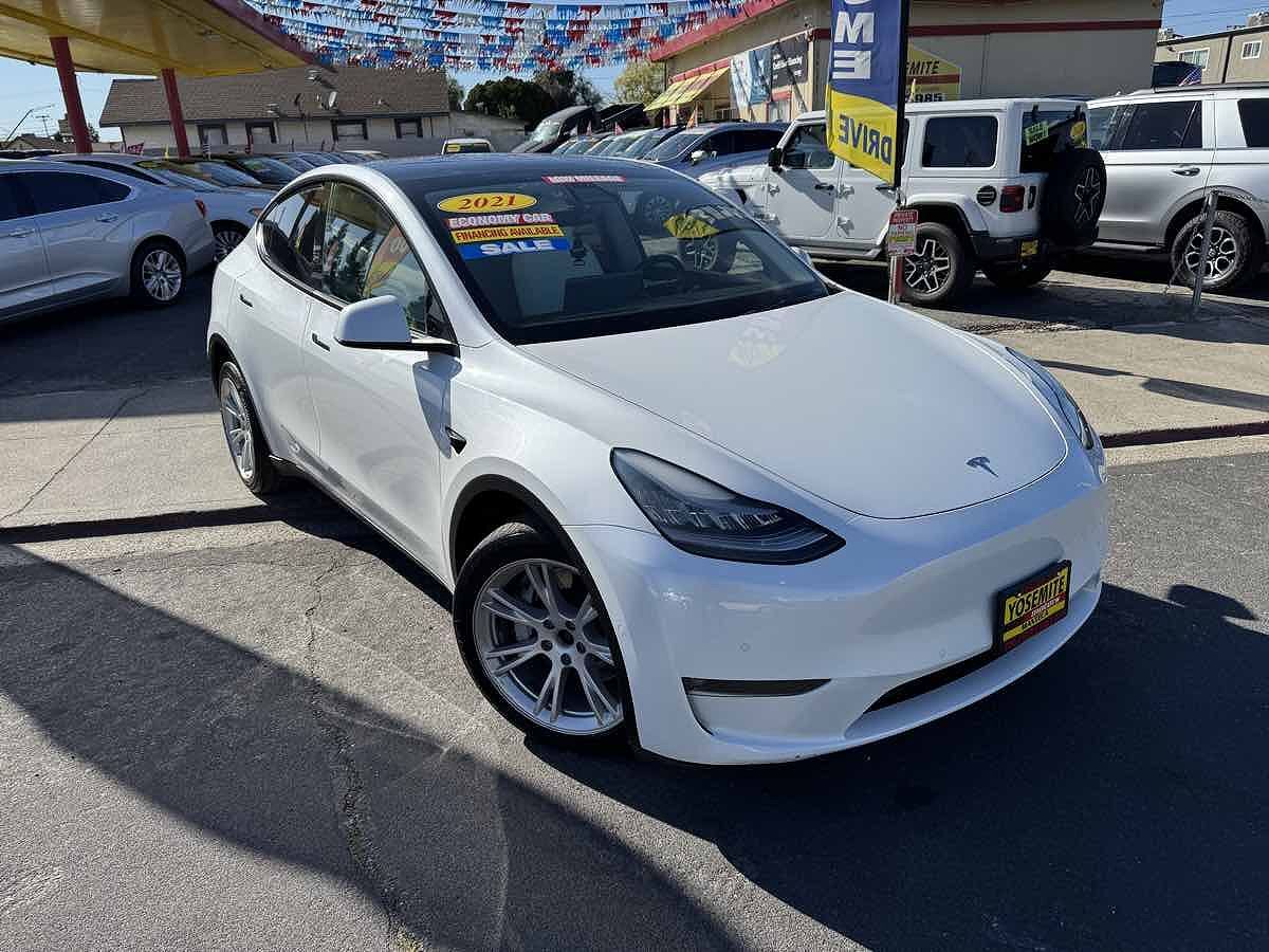 2021 TESLA Model Y