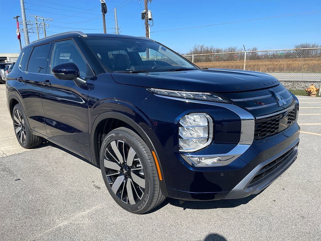 2026 MITSUBISHI Outlander
