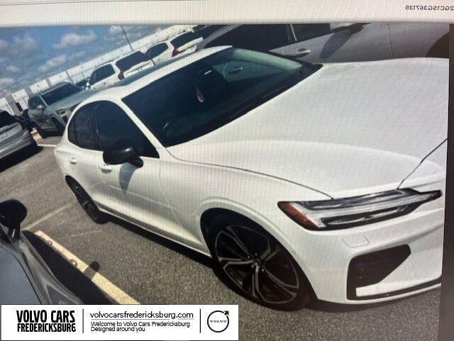 2025 VOLVO S60