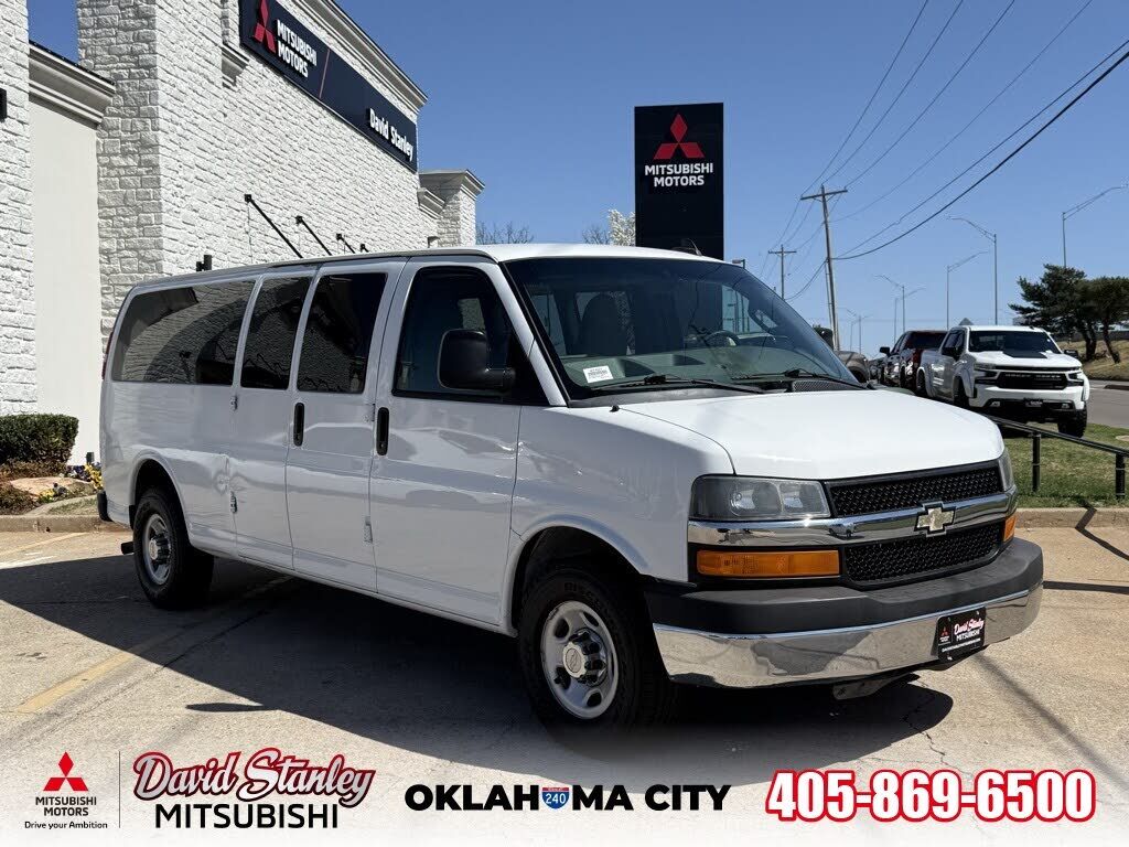 2016 CHEVROLET Express
