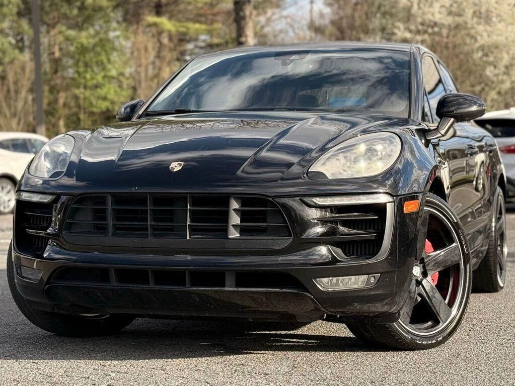 2017 PORSCHE Macan