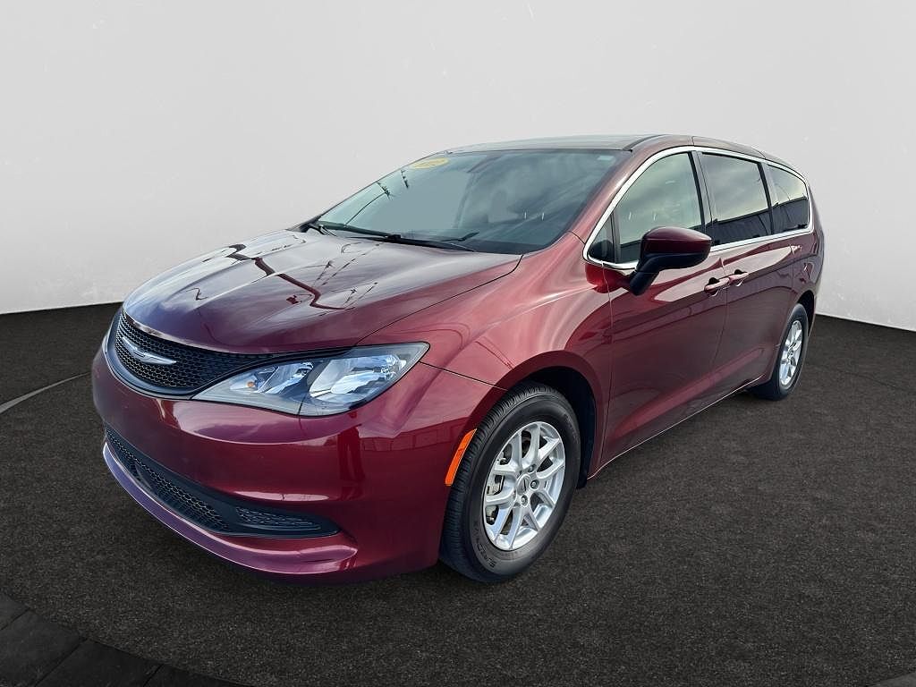 2022 CHRYSLER Voyager