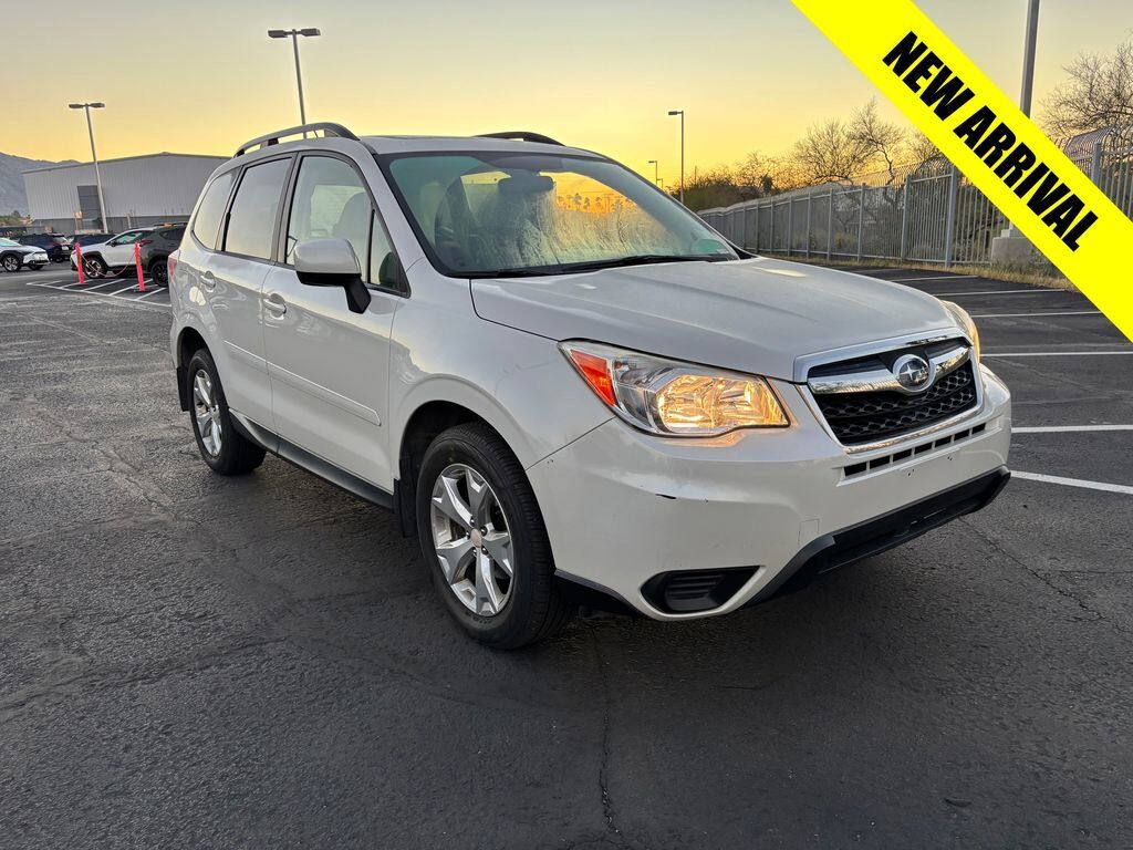 2015 SUBARU Forester