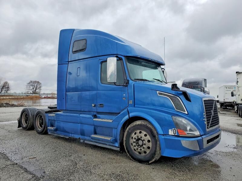 2016 VOLVO TRUCK VNL