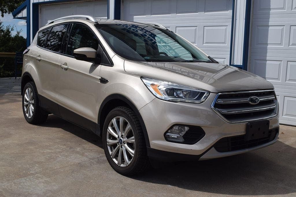 2017 FORD Escape