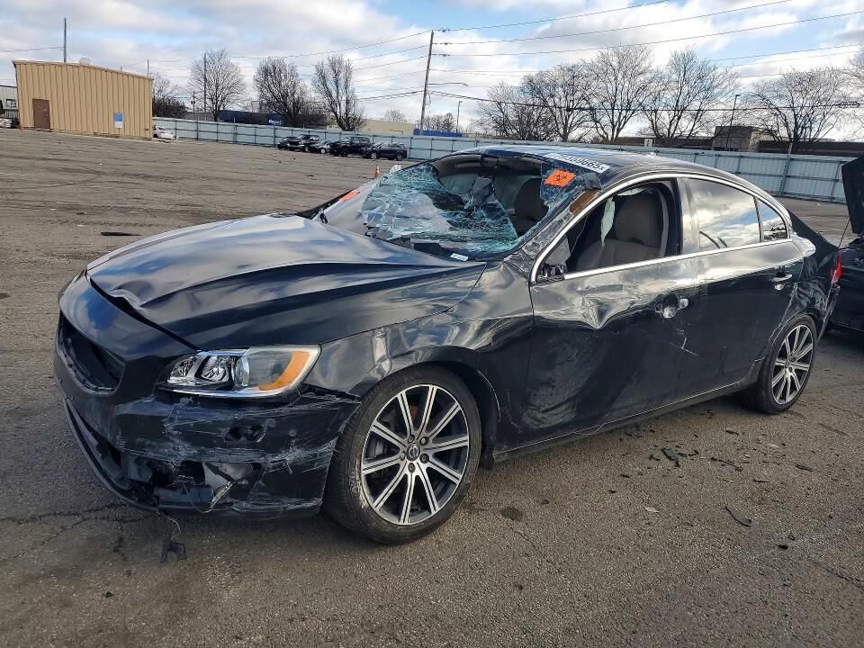 2017 VOLVO S60