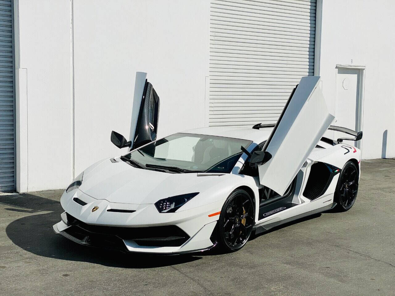 2019 LAMBORGHINI Aventador