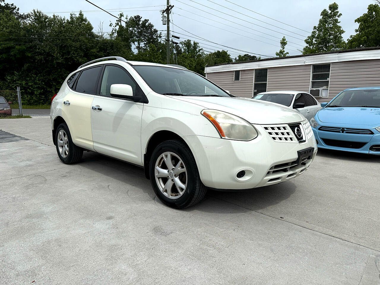 2010 NISSAN Rogue