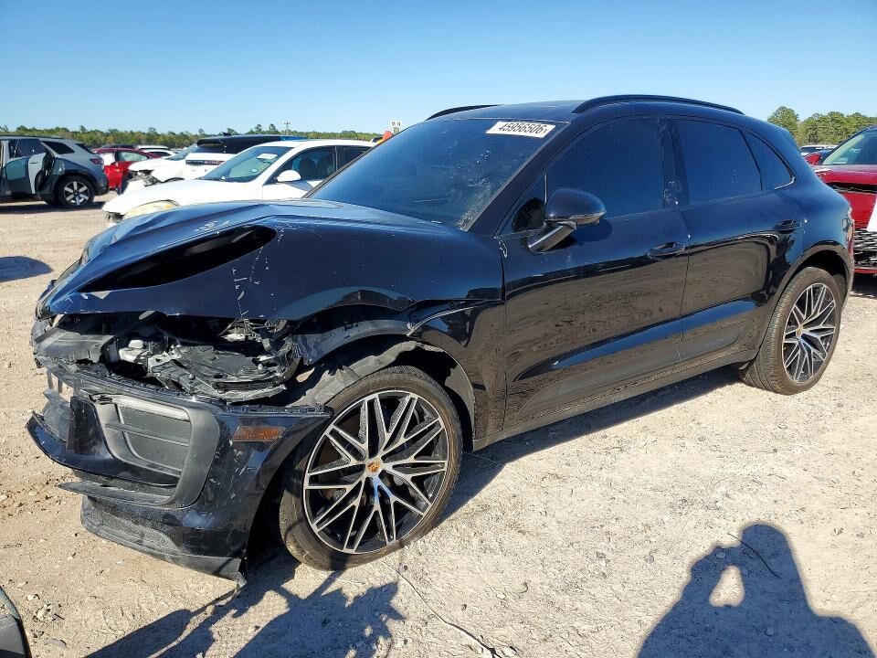 2025 PORSCHE Macan