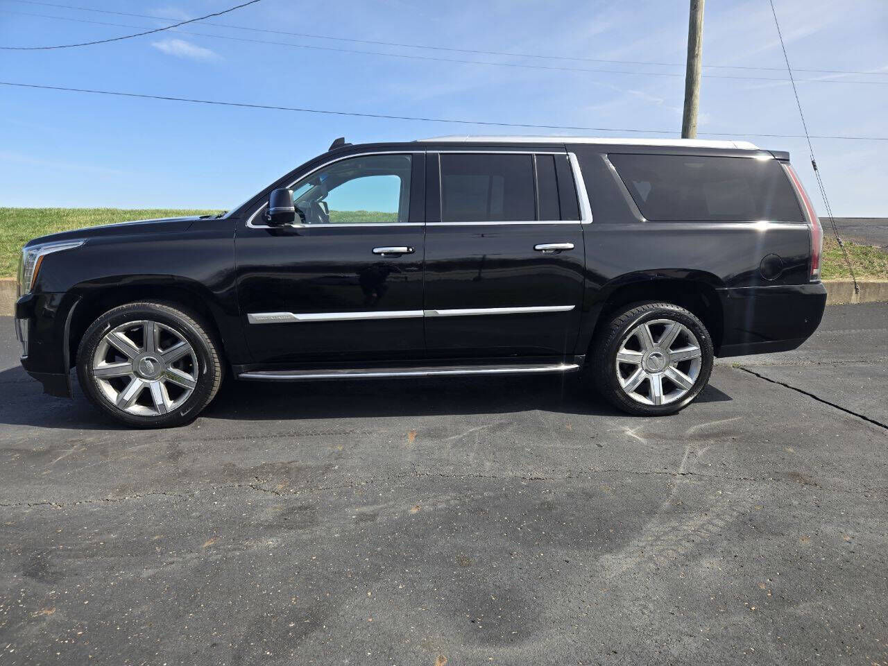 2018 CADILLAC Escalade ESV