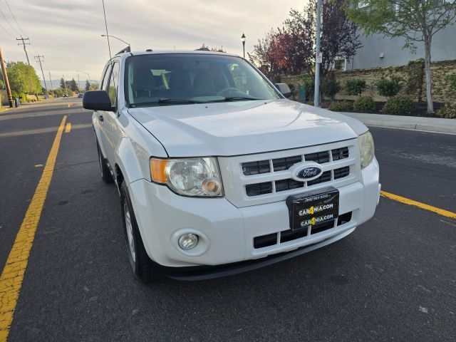 2011 FORD Escape