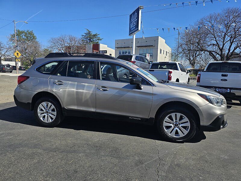 2018 SUBARU Outback