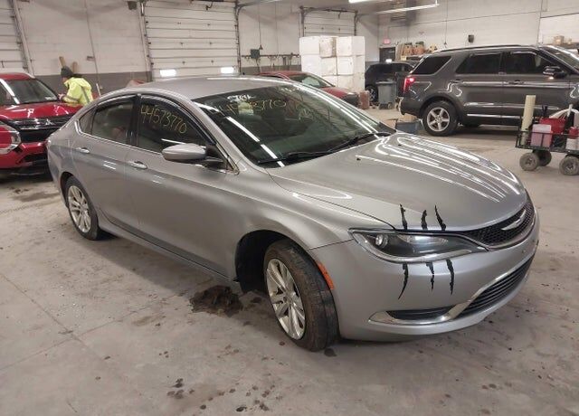 2015 CHRYSLER 200