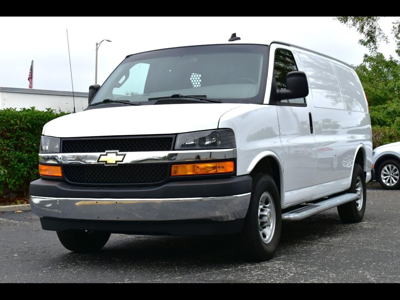 2024 CHEVROLET Express