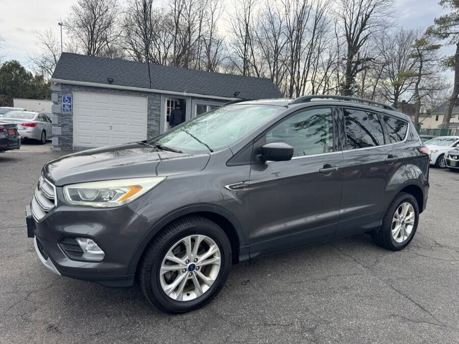 2018 FORD Escape