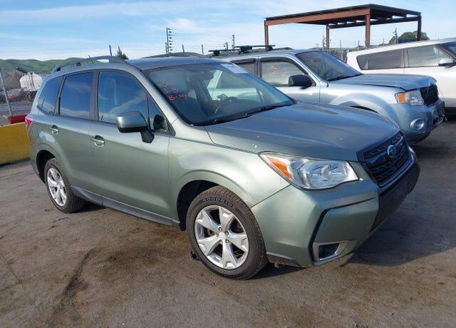 2014 SUBARU Forester