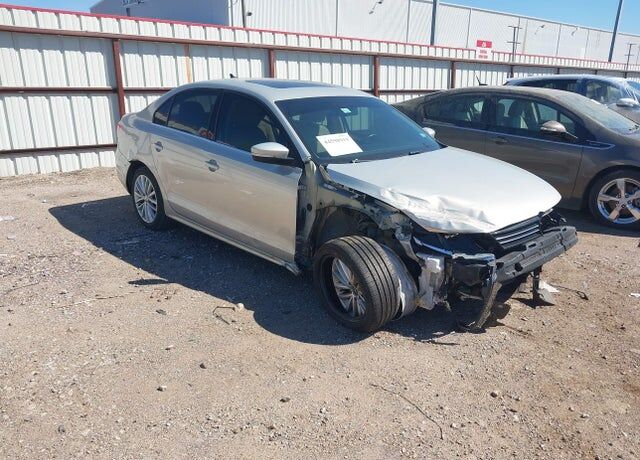 2011 VOLKSWAGEN Jetta