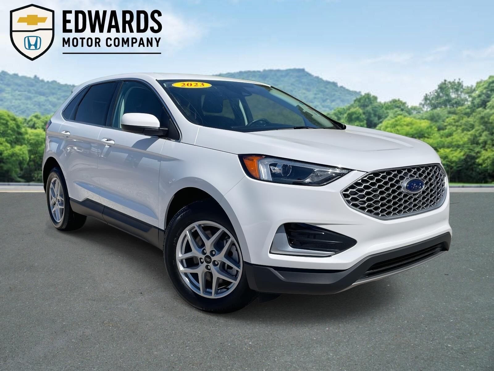 2023 FORD Edge