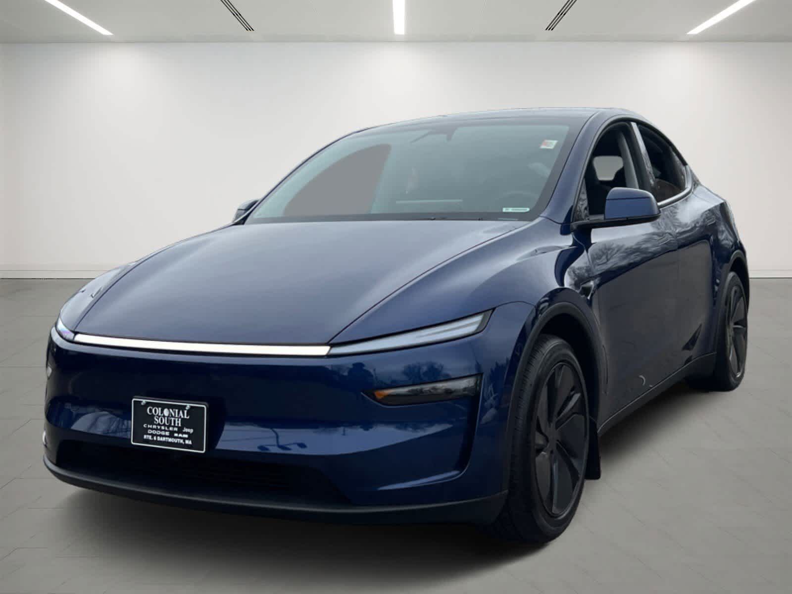 2026 TESLA Model Y