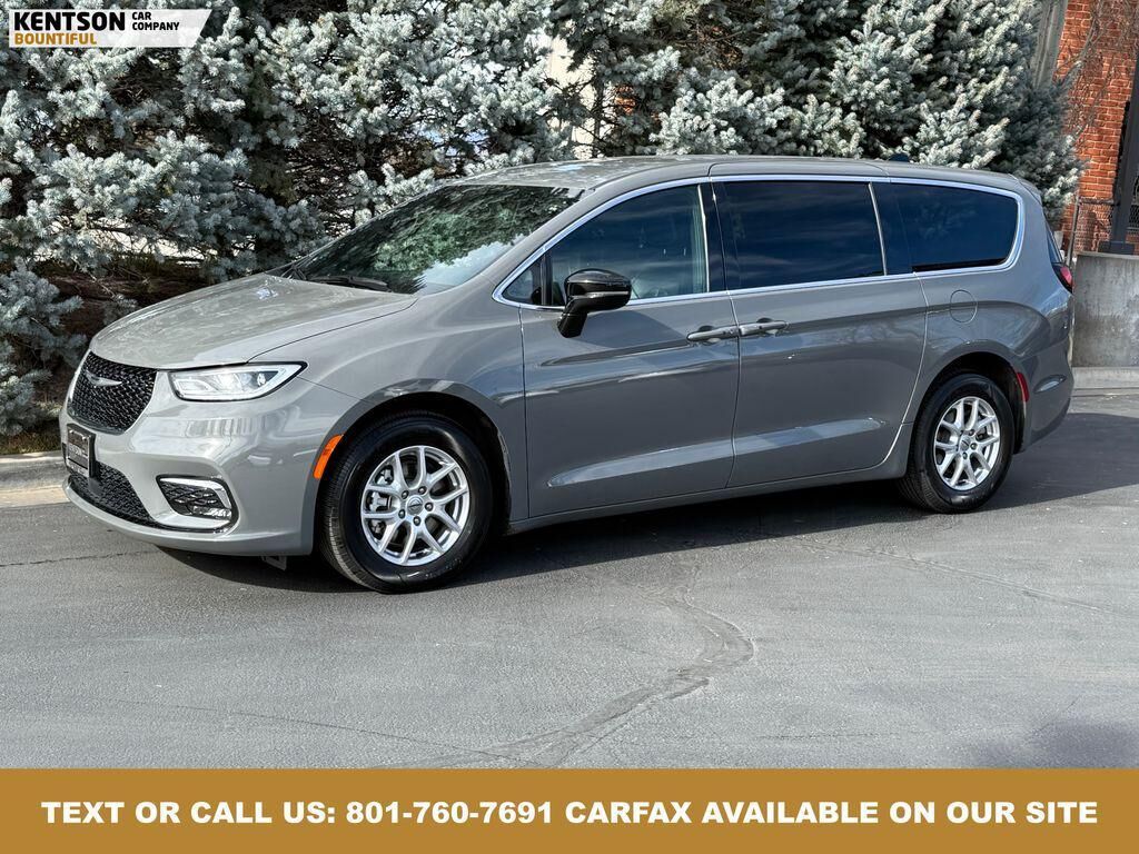 2025 CHRYSLER Pacifica