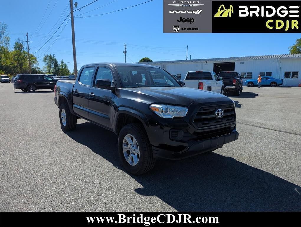 2017 TOYOTA Tacoma