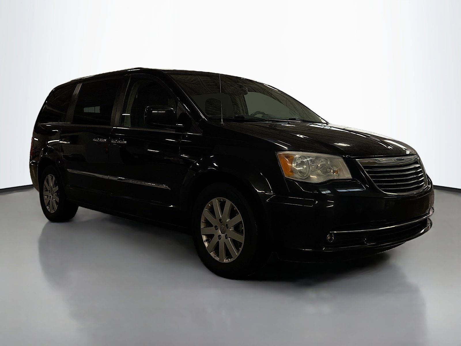 2015 CHRYSLER Town and Country