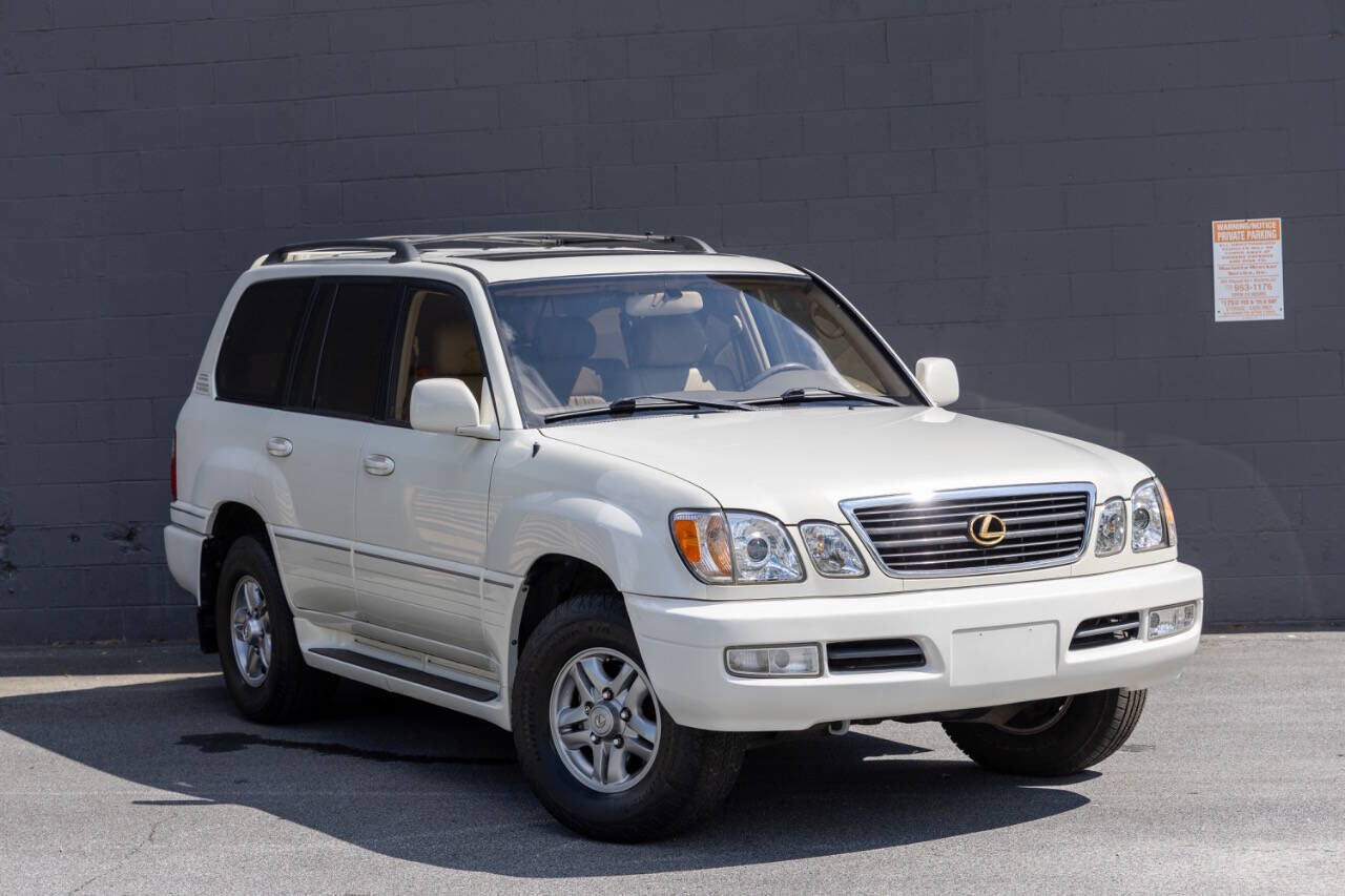 Lexus LX