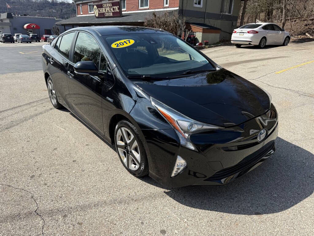 2017 TOYOTA PRIUS
