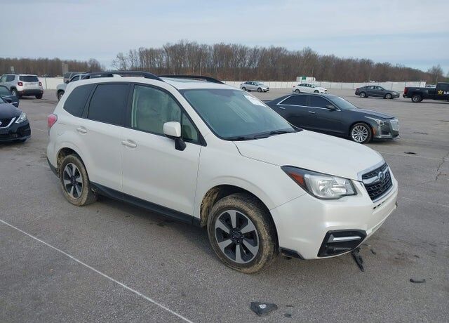2018 SUBARU Forester
