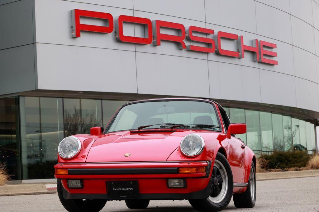 1985 PORSCHE 911