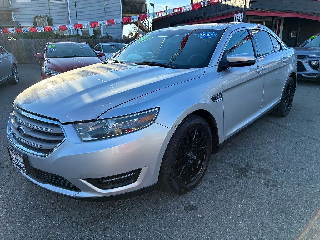 2015 FORD Taurus