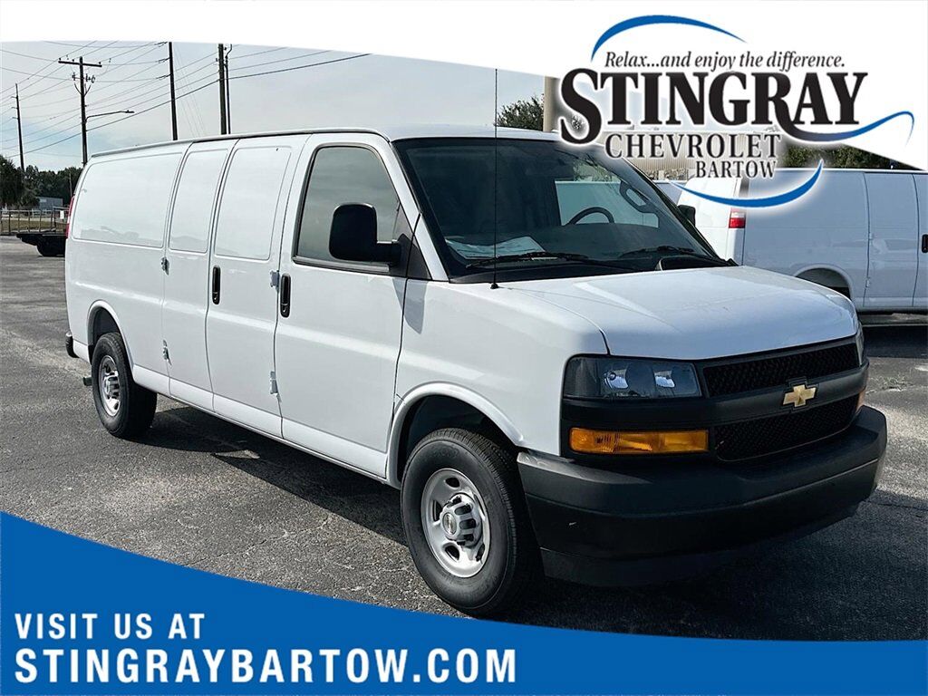 2025 CHEVROLET Express