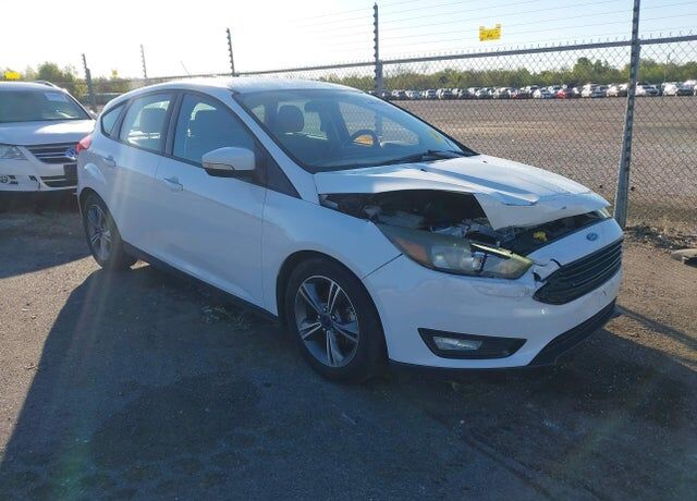 2016 FORD Focus