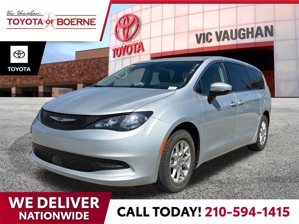 2023 CHRYSLER Voyager