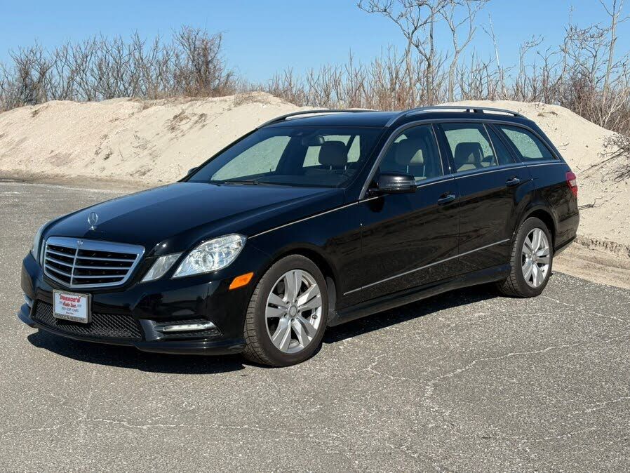 2013 MERCEDES-BENZ E-Class