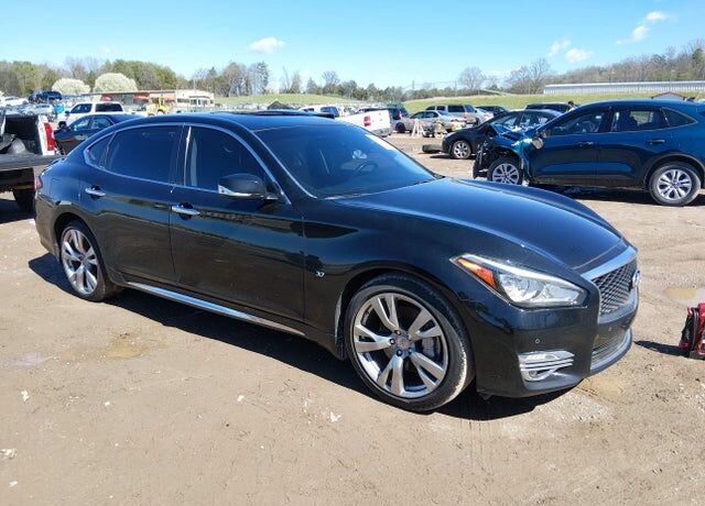 2016 INFINITI Q70L