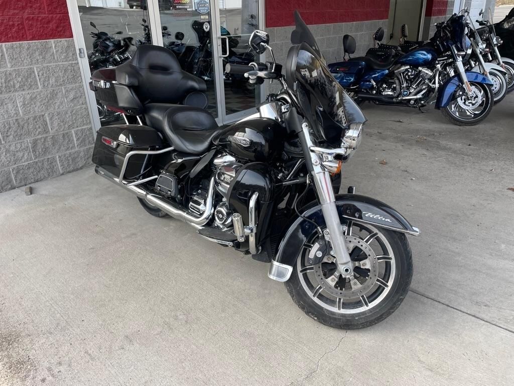 2018 HARLEY DAVIDSON FLHTCU / Electra Glide Ultra Classic