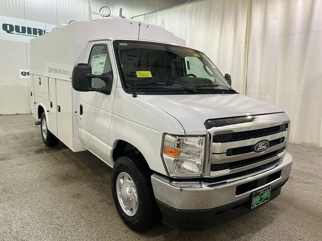 2026 FORD E-350