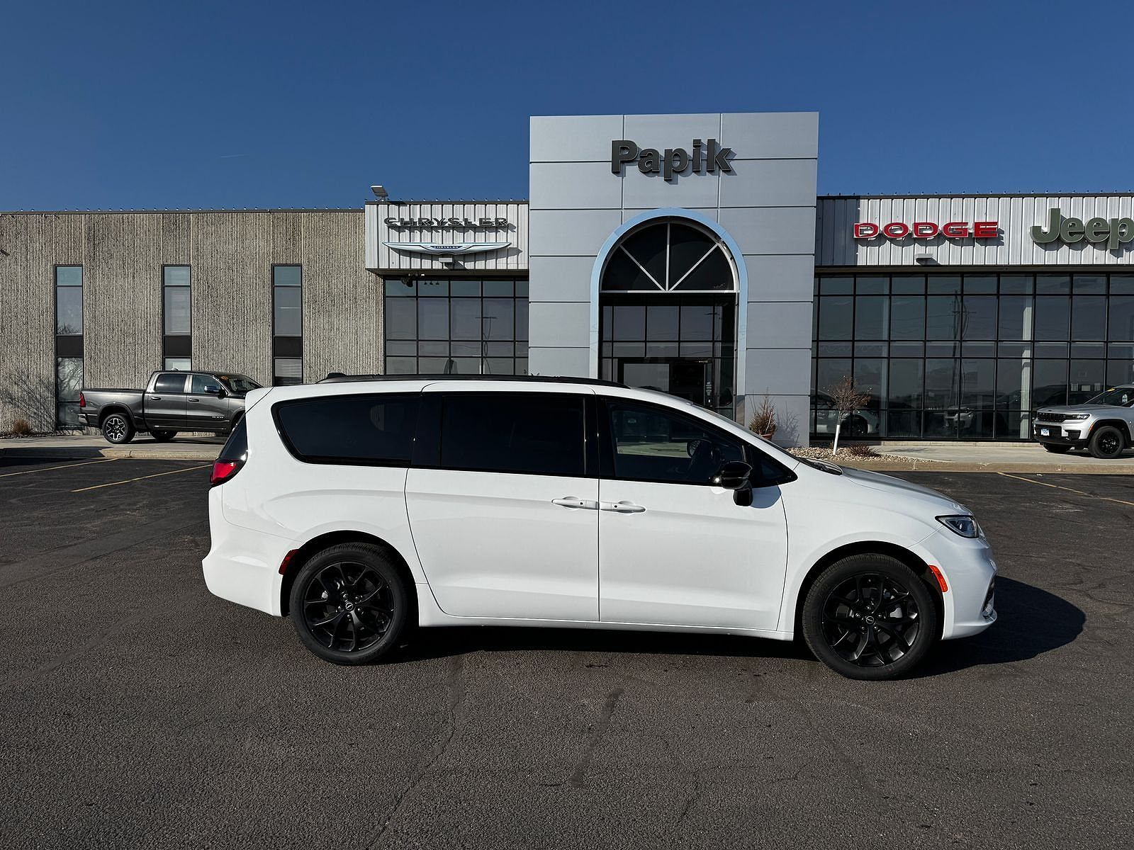 2026 CHRYSLER Pacifica