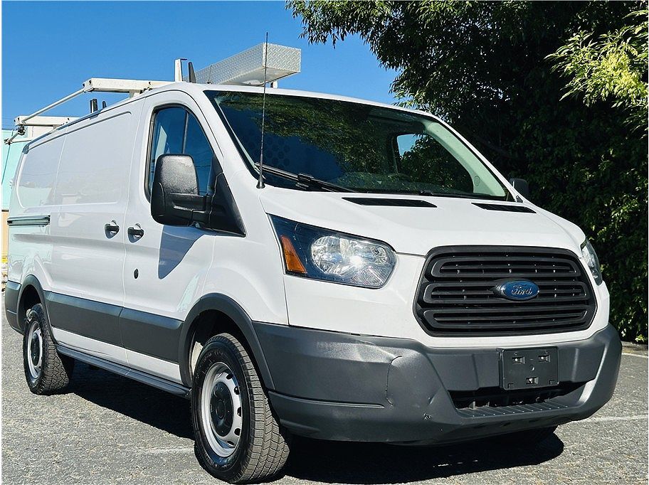 2018 FORD Transit