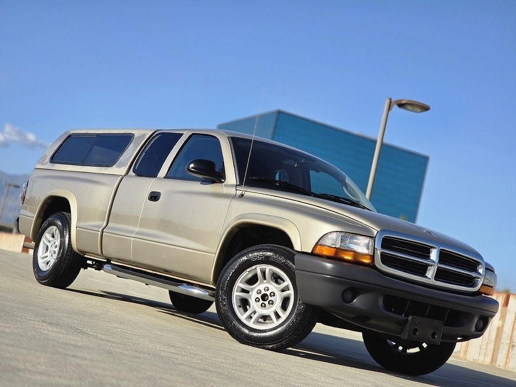 2004 DODGE Dakota
