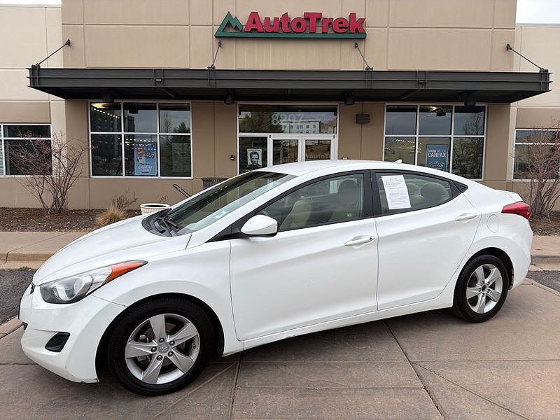 2013 HYUNDAI Elantra