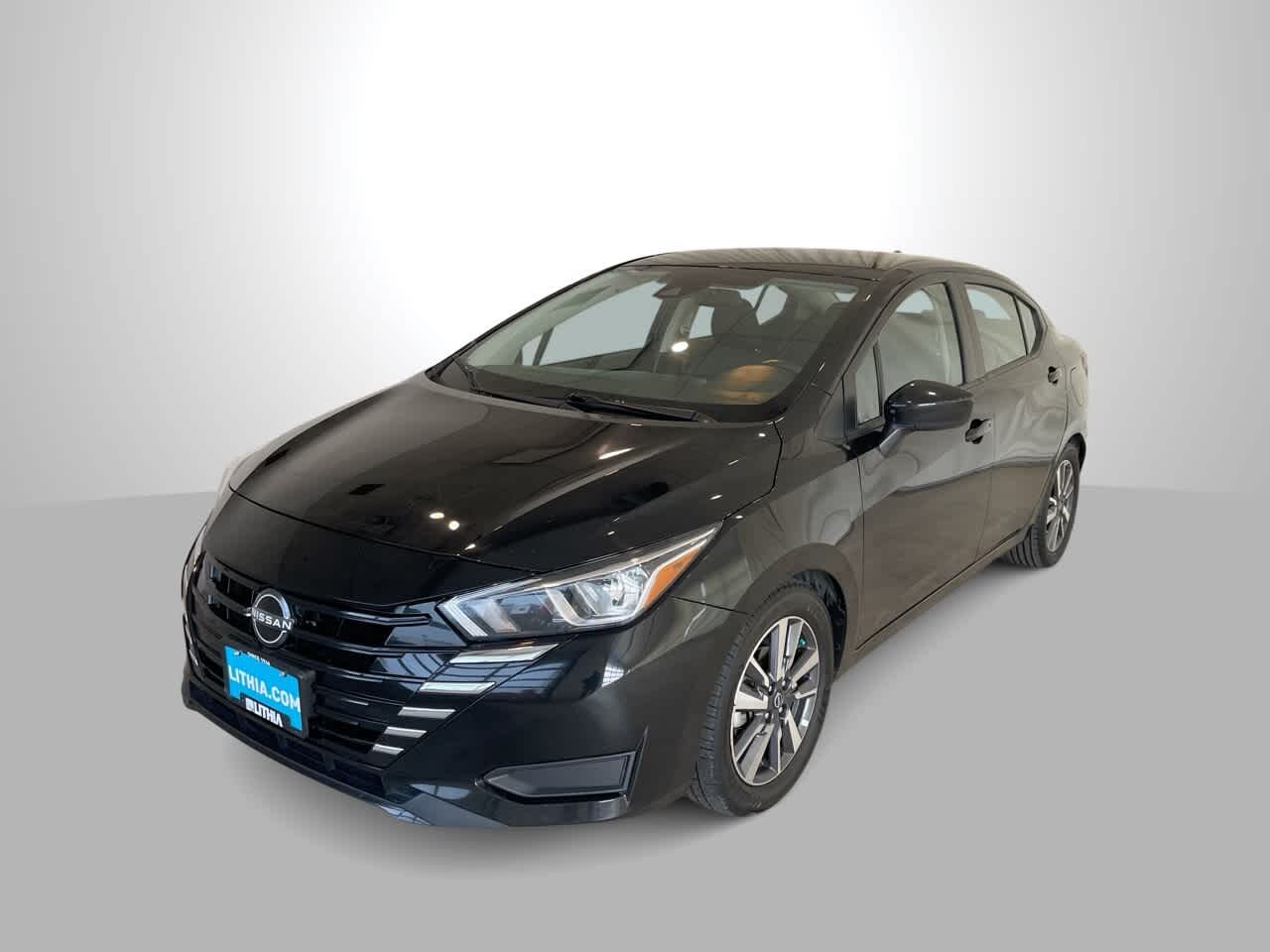 2023 NISSAN Versa